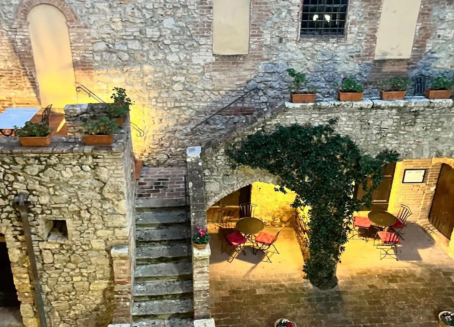 Farm stay Castel Pietraio Villa Monteriggioni Italy